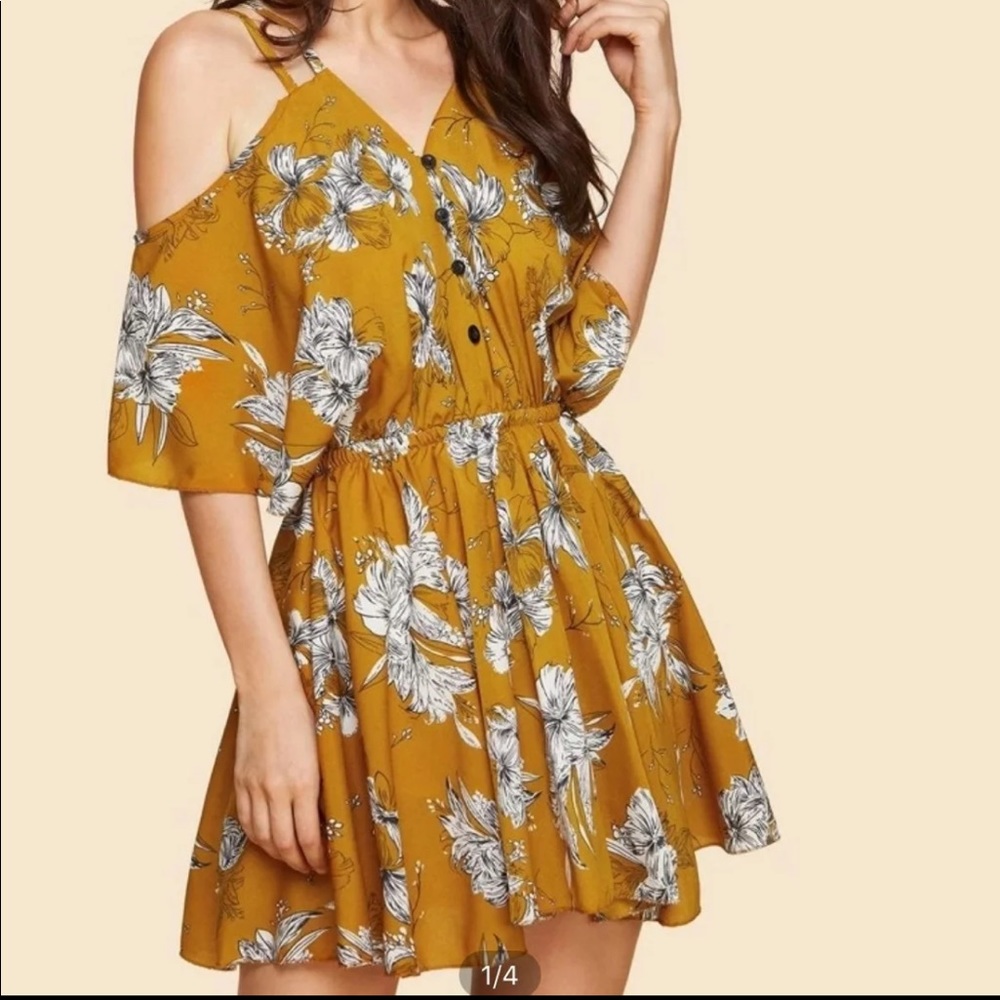 Cold shoulder floral print dress